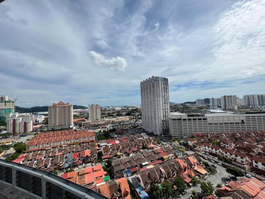 Apartamento New 6Pax Soho Near Usm & Spice Arena & Airport Bayan Lepas Exterior foto